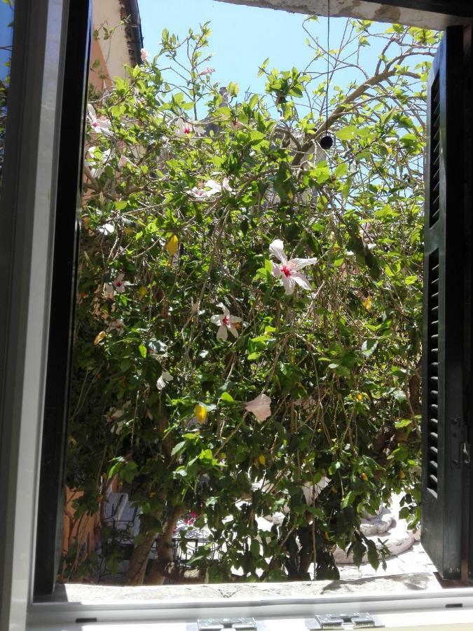 Venetian Well Cozy Apartment Corfu Old Town Luaran gambar